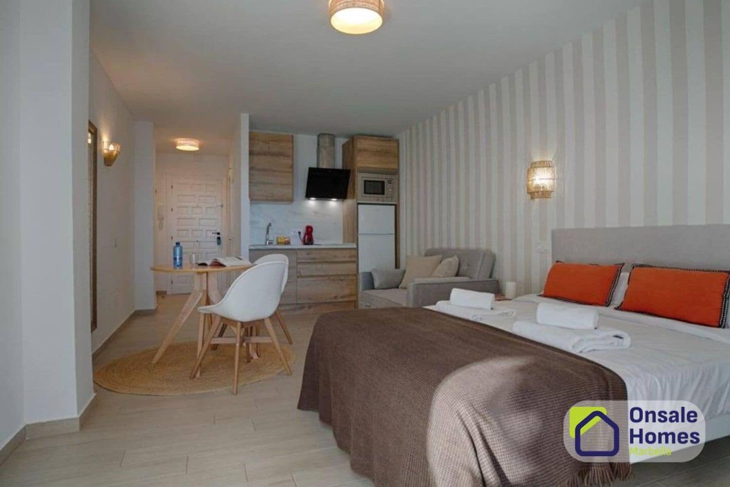 1 soverom Leilighet til salgs i Marbella med garasje - € 315 000 (Ref: 9529219)