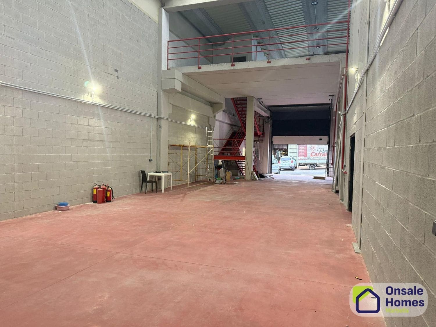 Local Comercial en Nueva Andalucia en alquiler - 4.850 € (Ref: 9529221)