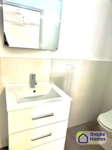 Commercieel te huur in Las Brisas, Marbella - € 4.500 (Ref: 9529222)