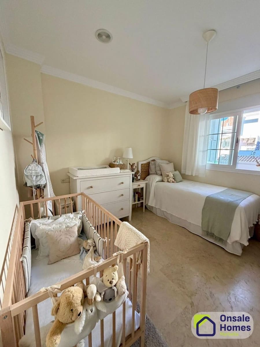 2 chambre Appartement à vendre à Rio Real avec piscine garage - 395 000 € (Ref: 9529224)