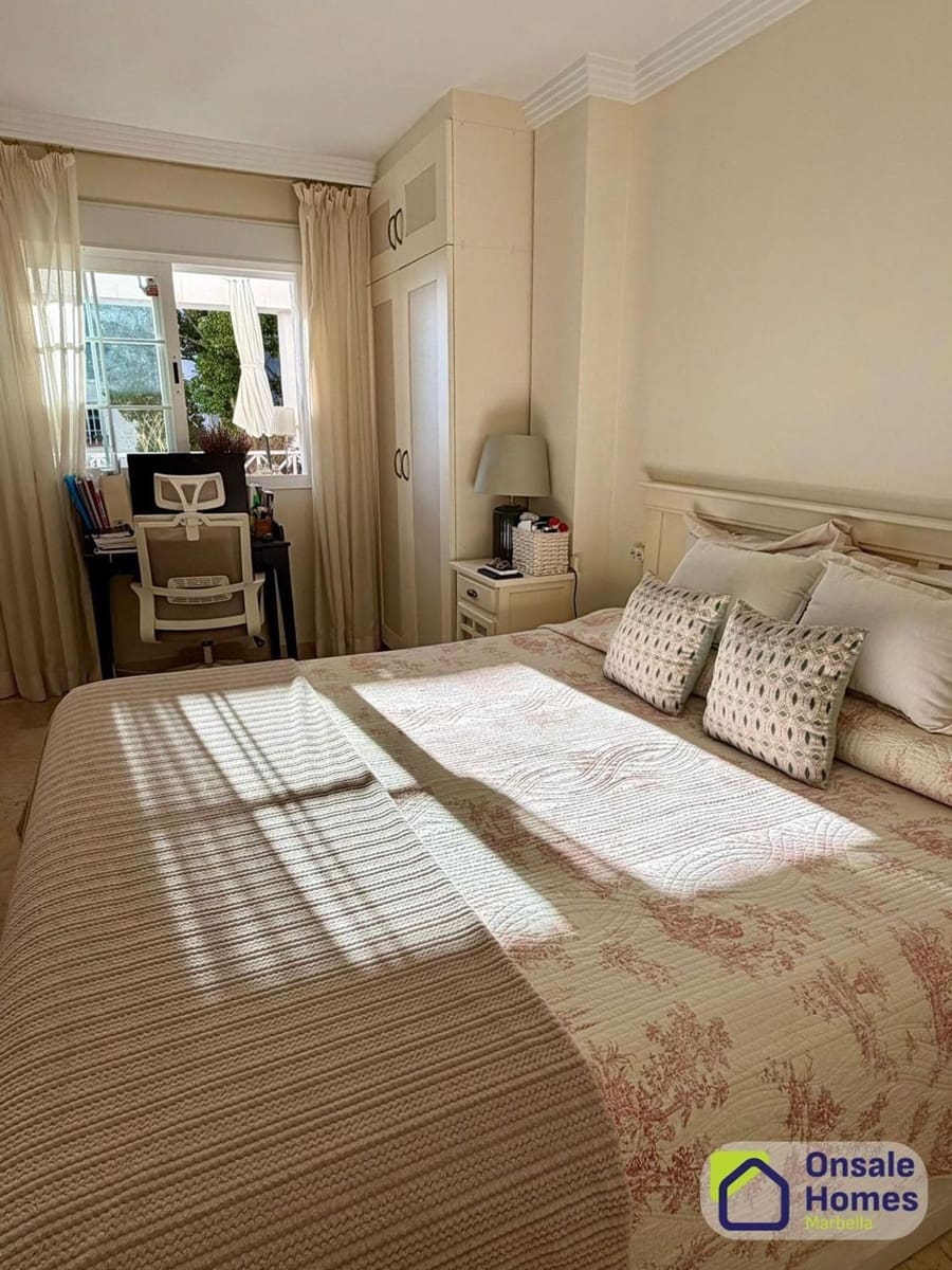 2 chambre Appartement à vendre à Rio Real avec piscine garage - 395 000 € (Ref: 9529224)