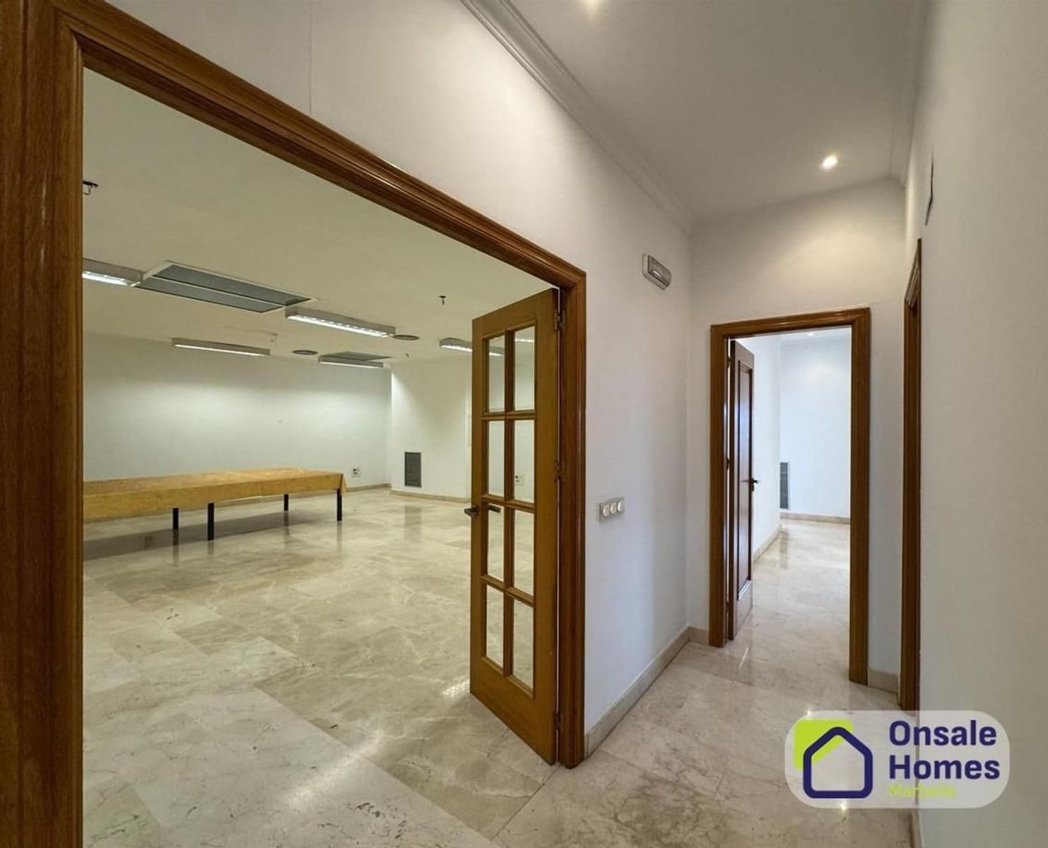 Kommersiell til salgs i Marbella - € 1 210 000 (Ref: 9529226)