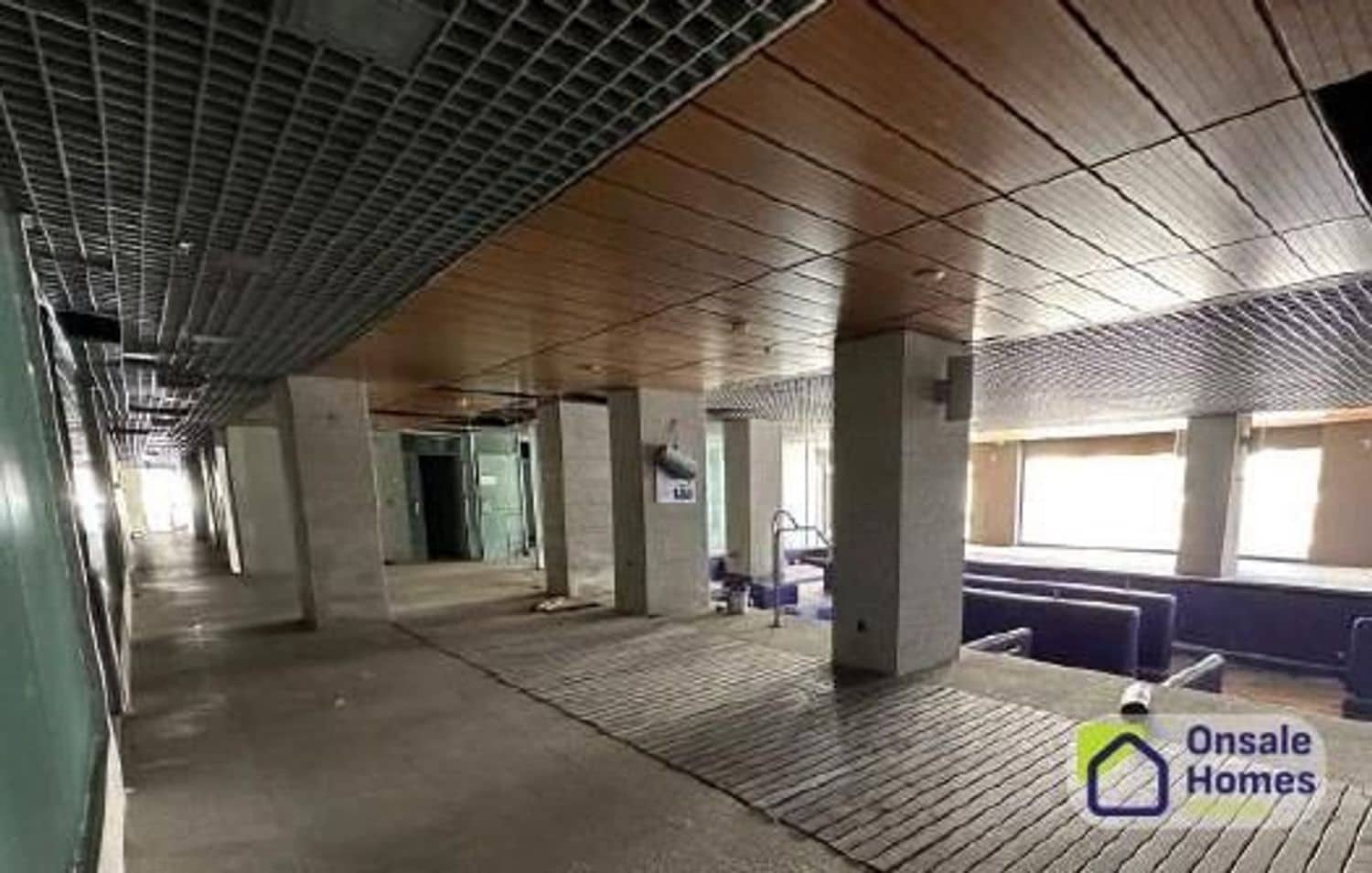 Local Comercial en Bahía de Marbella en alquiler - 25.000 € (Ref: 9529227)