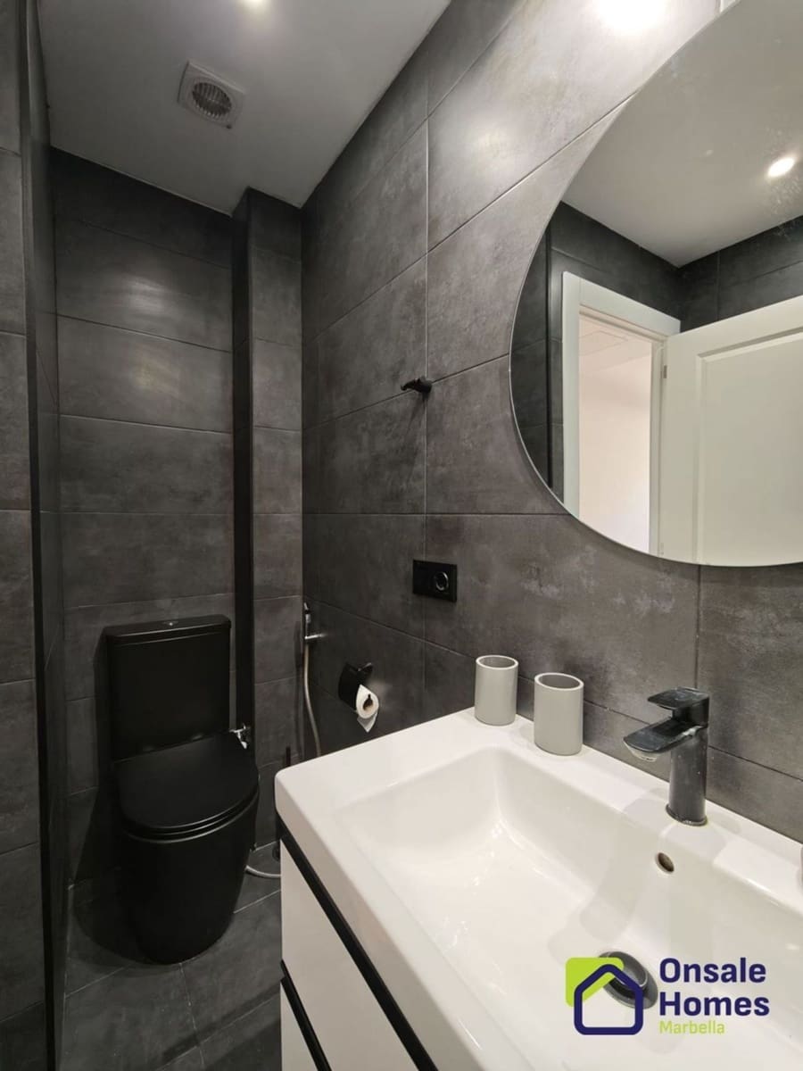 1 bedroom Apartment for rent in Aloha Golf with pool garage - € 1,500 (Ref: 9529228)