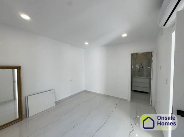 4 soverom Leilighet til salgs i Alhaurín el Grande med garasje - € 329 000 (Ref: 9529232)