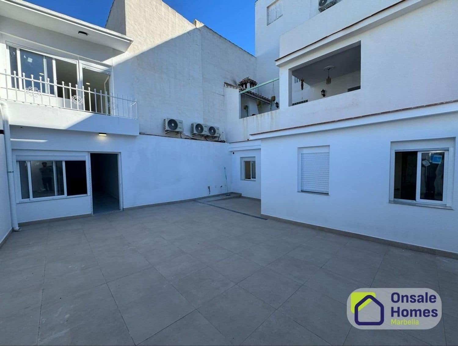 4 soverom Leilighet til salgs i Alhaurin el Grande med garasje - € 329 000 (Ref: 9529232)