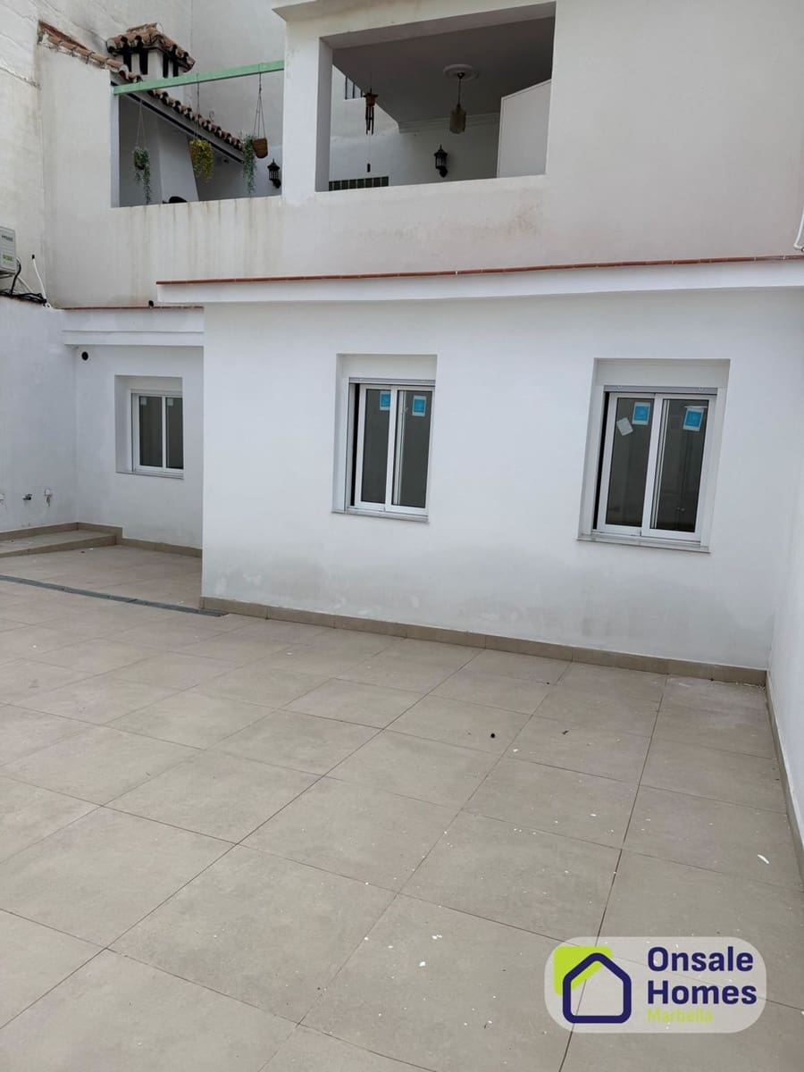 Apartamento de 4 habitaciones en Alhaurín el Grande en venta con garaje - 329.000 € (Ref: 9529232)