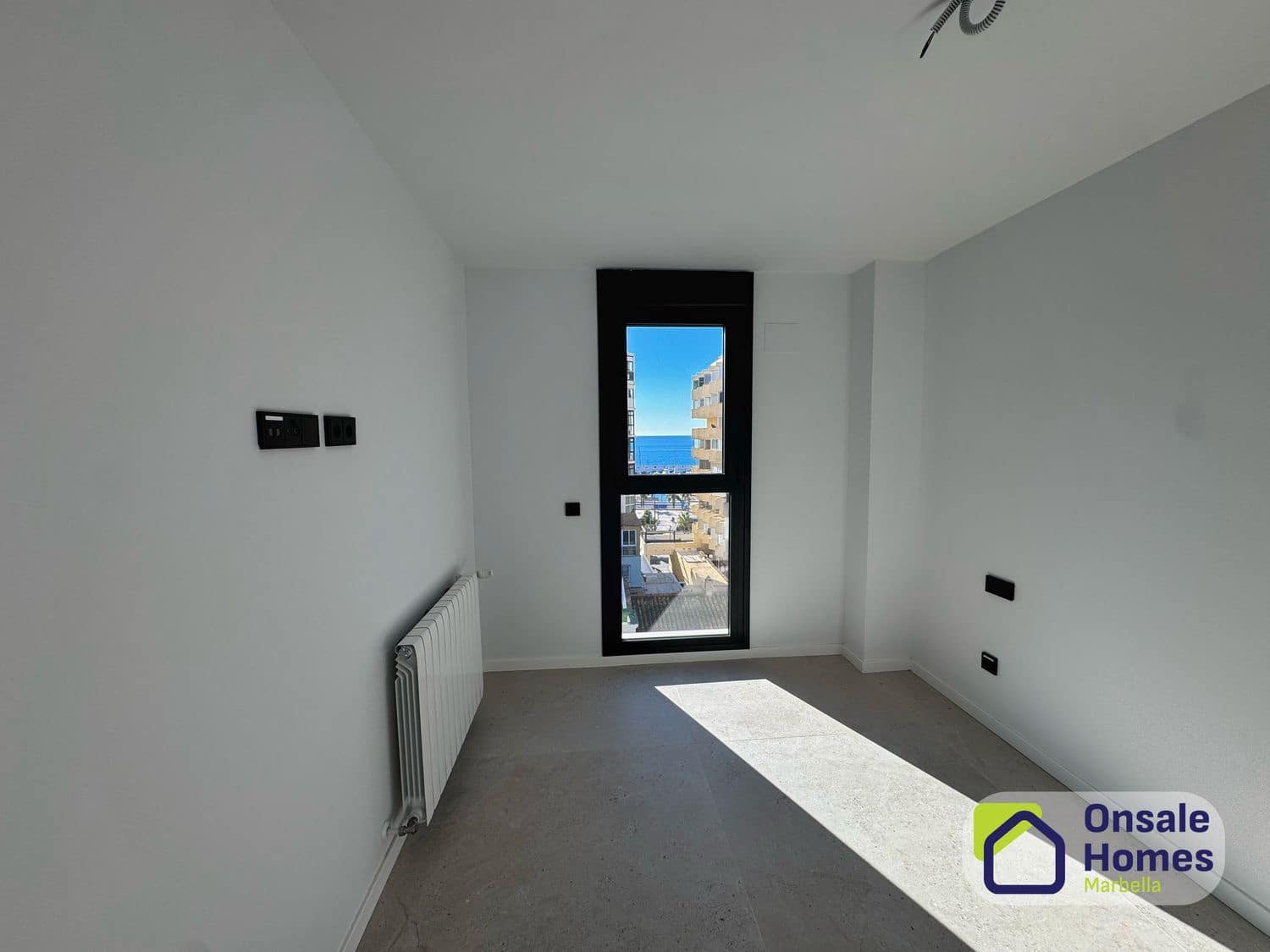 3 bedroom Apartment for sale in Marbella with garage - € 1,350,000 (Ref: 9529236)