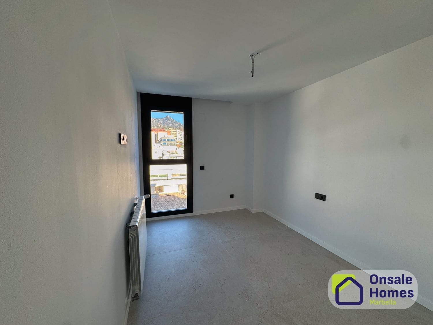 3 bedroom Apartment for sale in Marbella with garage - € 1,350,000 (Ref: 9529236)