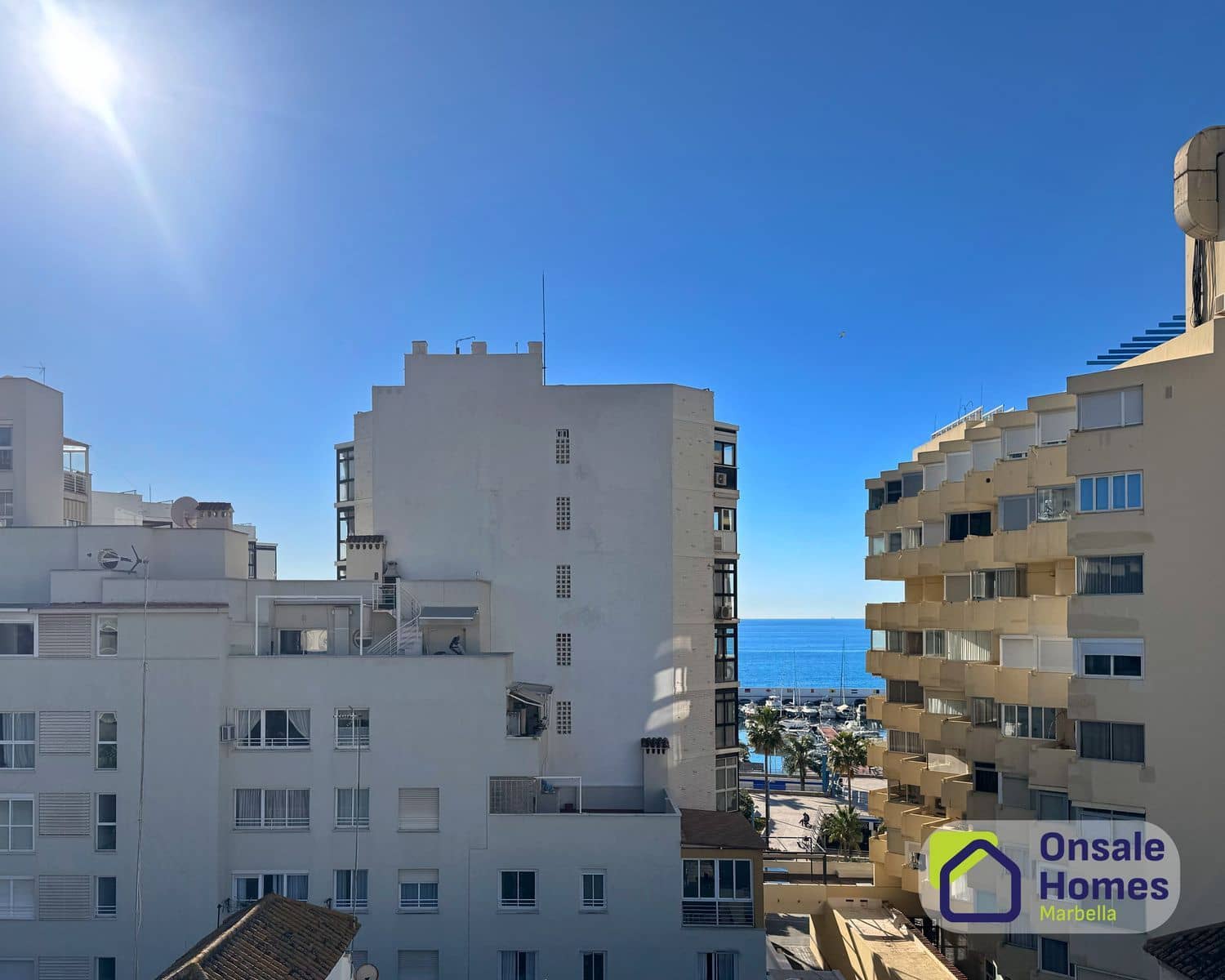 3 bedroom Apartment for sale in Marbella with garage - € 1,350,000 (Ref: 9529236)