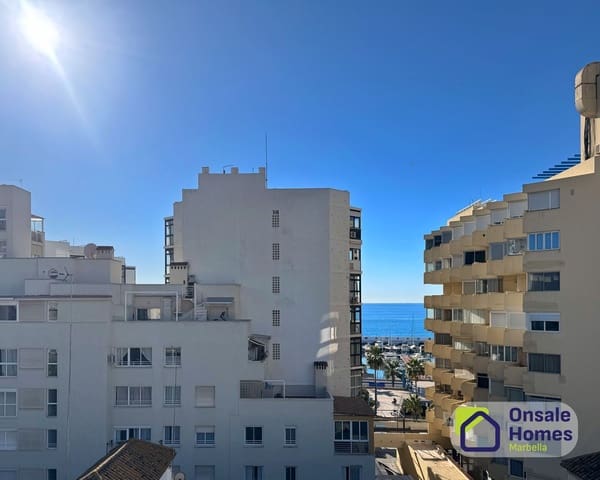 3 bedroom Apartment for sale in Playa Bajadilla - Puertos, Marbella with garage - € 1,350,000 (Ref: 9529236)