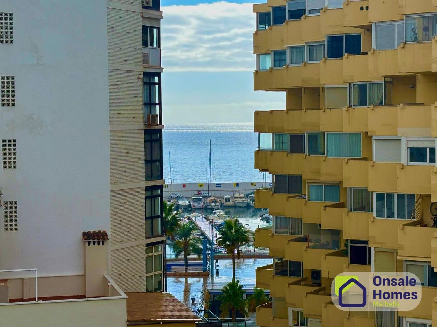 3 bedroom Apartment for sale in Marbella with garage - € 1,350,000 (Ref: 9529236)