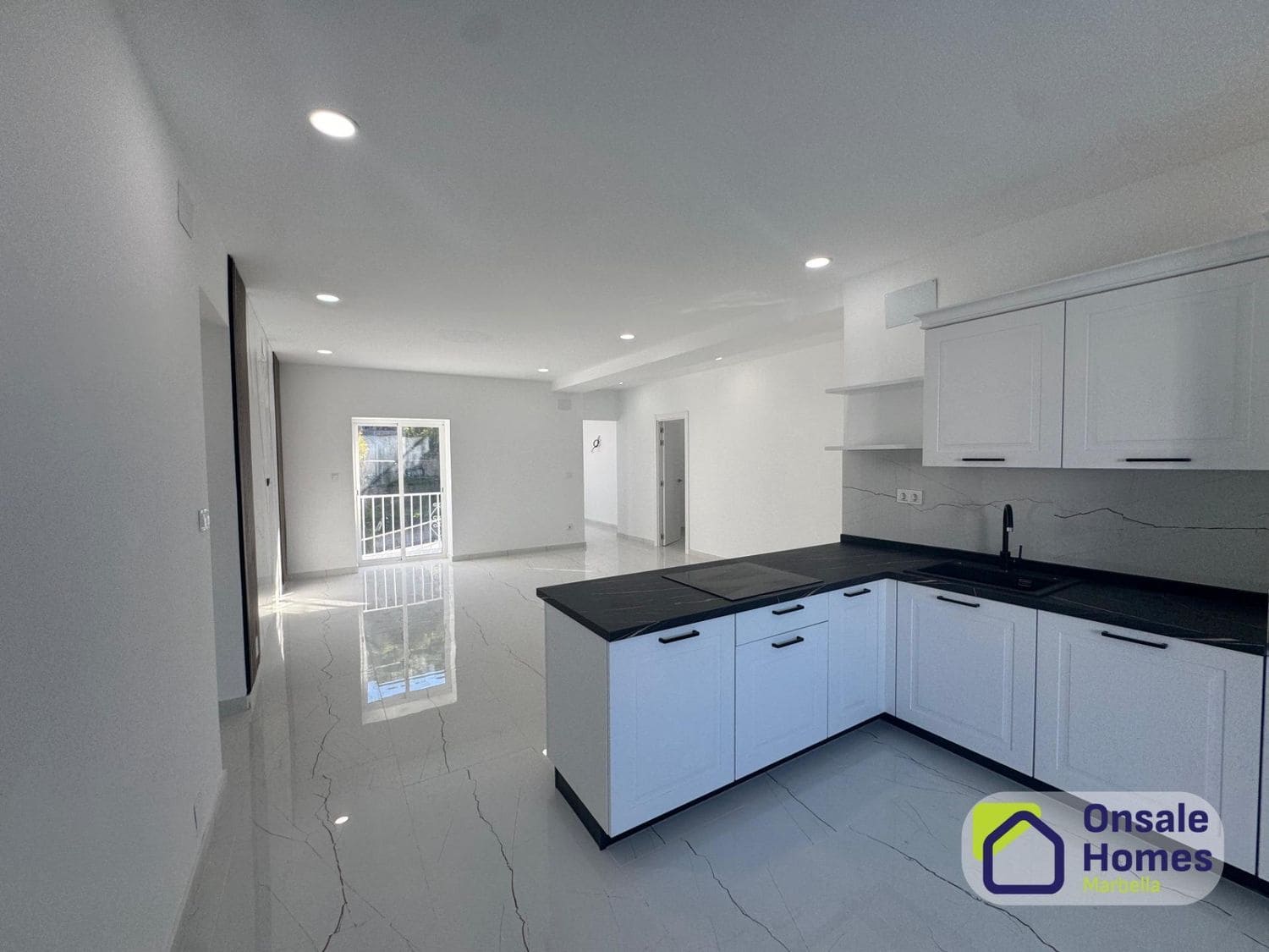 3 soverom Leilighet til salgs i Alhaurin el Grande med garasje - € 355 000 (Ref: 9533154)