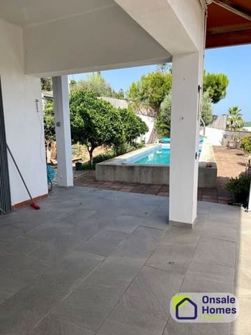 4 sypialnia Willa na sprzedaż w Huerta del Prado - La Montua, Marbella z basenem garażem - 880 000 € (Ref: 9535398)