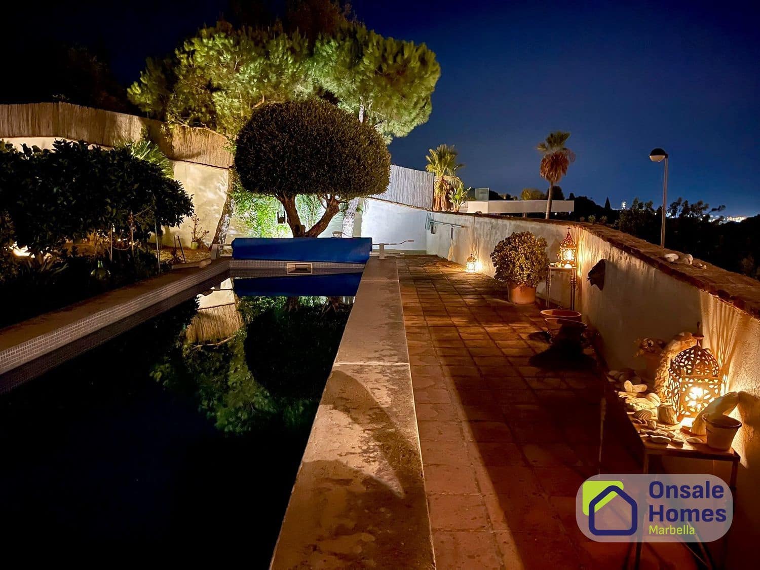 4 sypialnia Willa na sprzedaż w Marbella z basenem garażem - 880 000 € (Ref: 9535398)