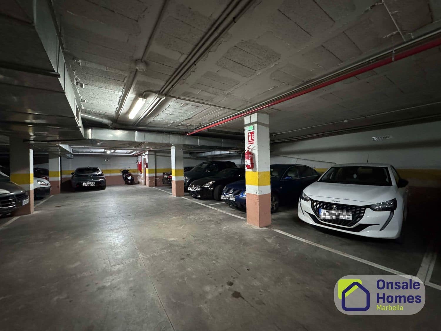 Garage for sale in Marbella - € 330,000 (Ref: 9554315)