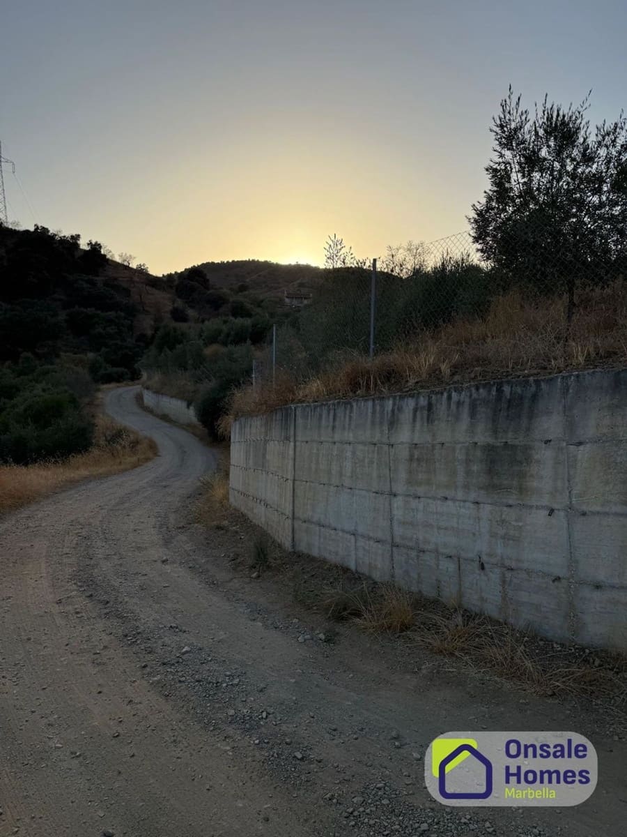 Landgrundstück zu verkaufen in Monda - 160.000 € (Ref: 9554316)