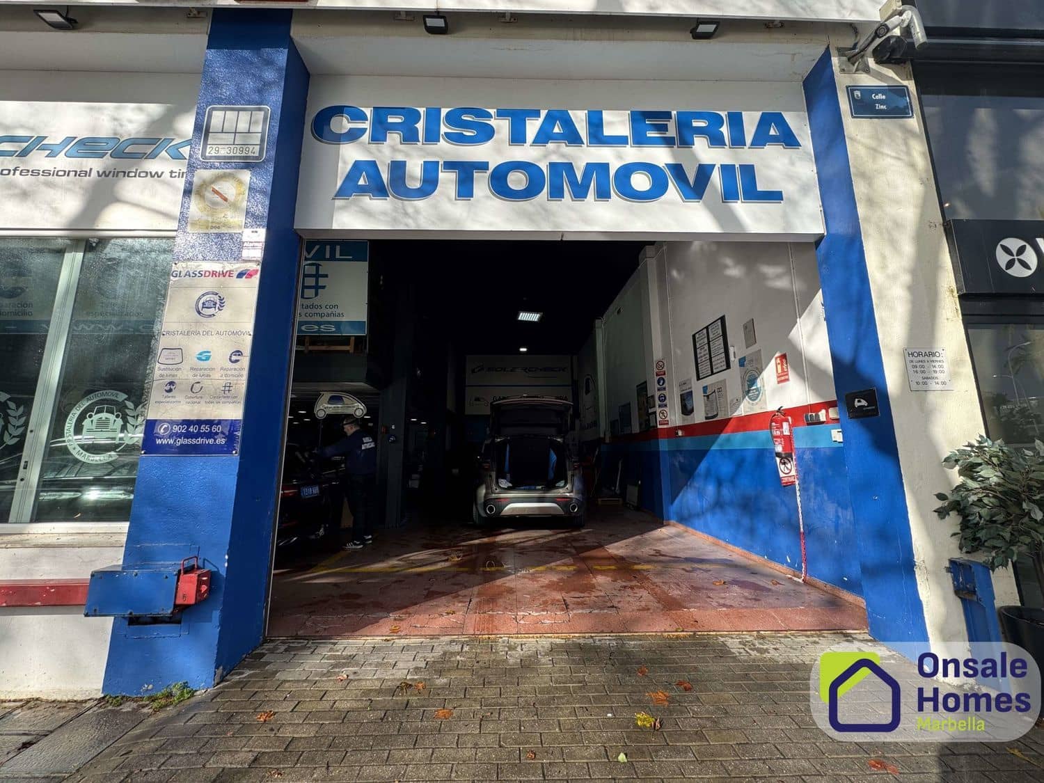 Erhverv til salg i Marbella - € 2.200.000 (Ref: 9554317)