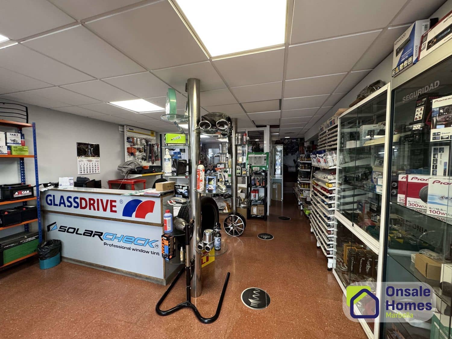 Erhverv til salg i Marbella - € 2.200.000 (Ref: 9554317)