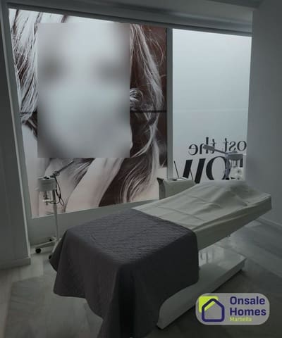 Commerciale da affittare in La Carolina - Guadalpín, Marbella - 3.120 € (Rif: 9560875)