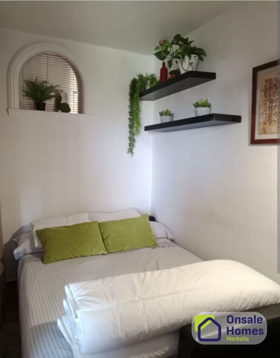 Apartamento de 2 habitaciones en Marbella en venta con garaje - 282.000 € (Ref: 9560876)