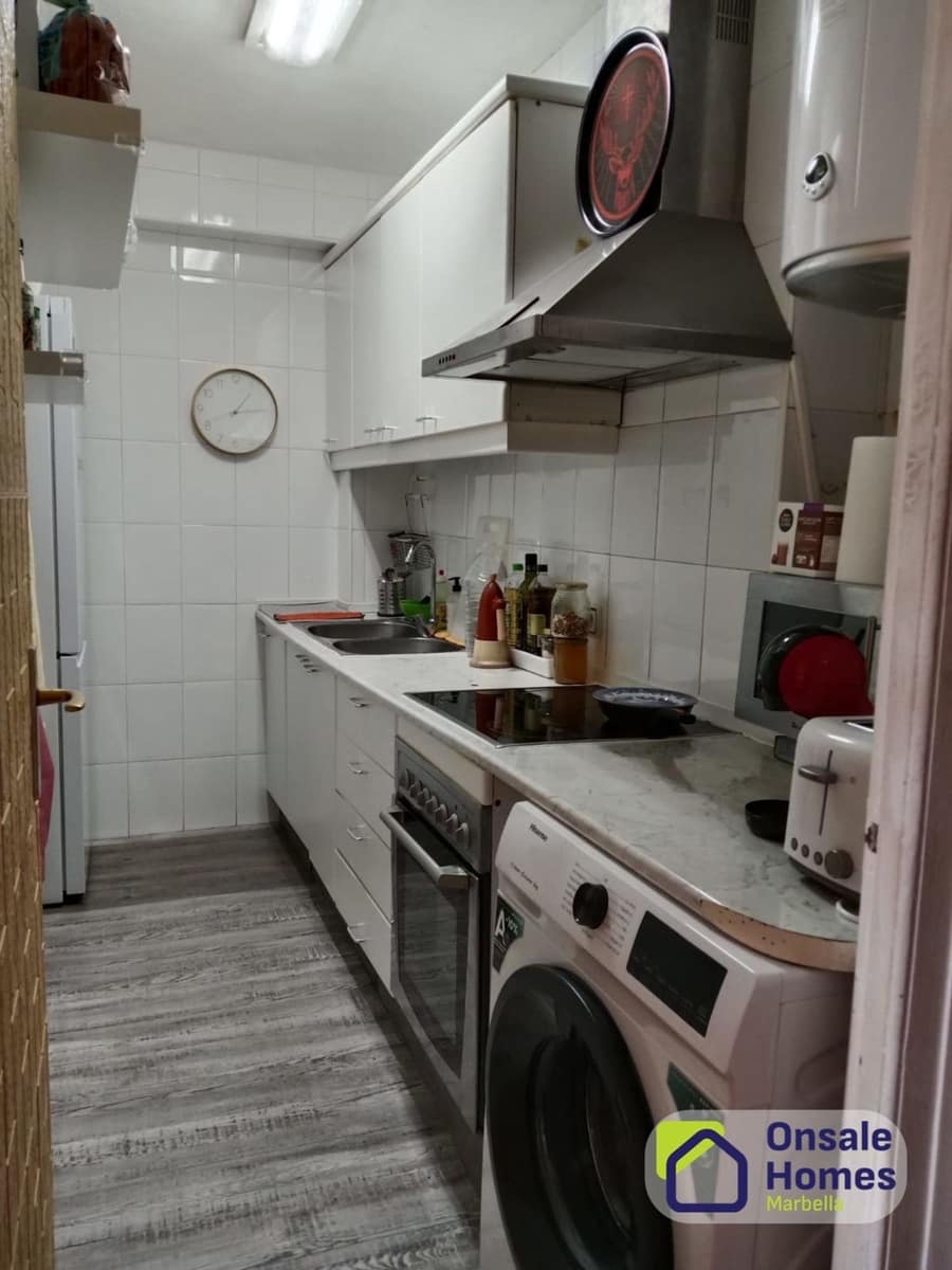 Apartamento de 2 habitaciones en Marbella en venta con garaje - 282.000 € (Ref: 9560876)