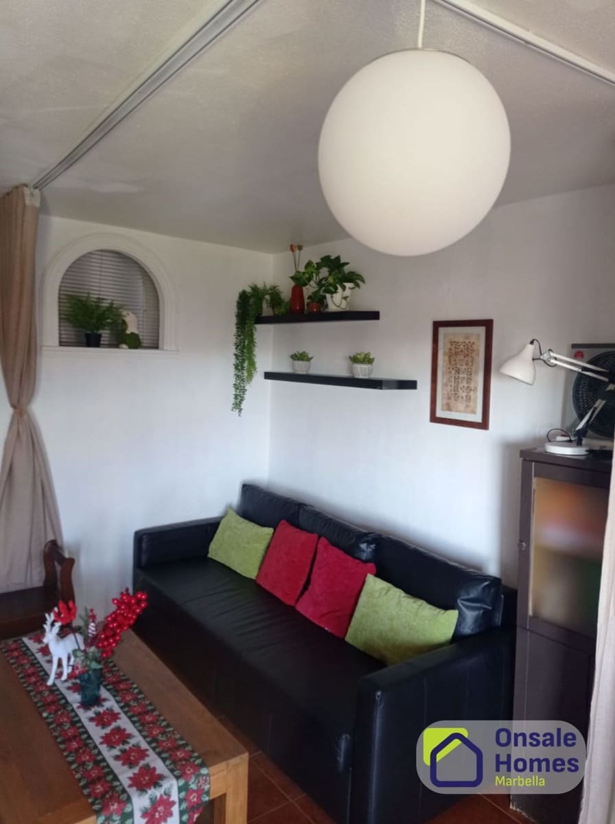 Apartamento de 2 habitaciones en Marbella en venta con garaje - 282.000 € (Ref: 9560876)