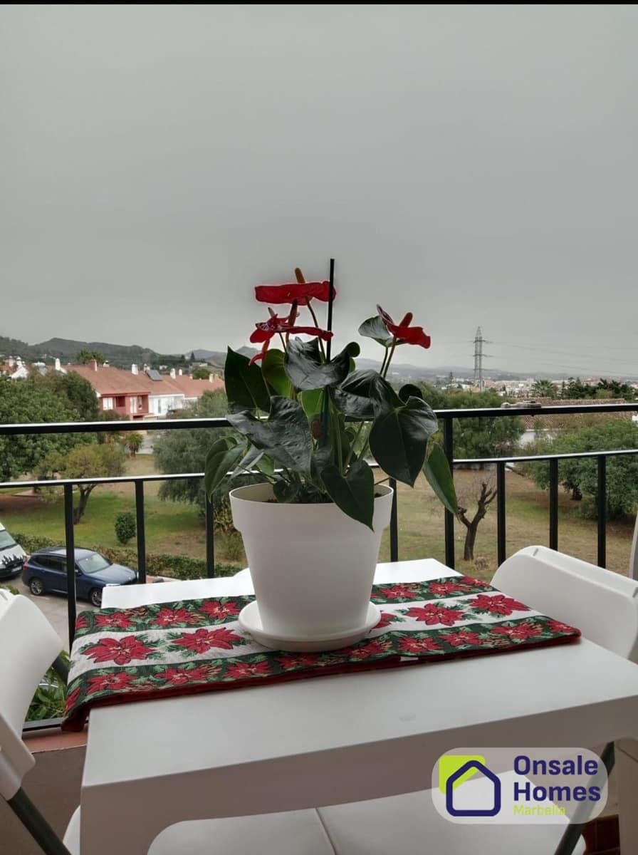 Apartamento de 2 habitaciones en Marbella en venta con garaje - 282.000 € (Ref: 9560876)