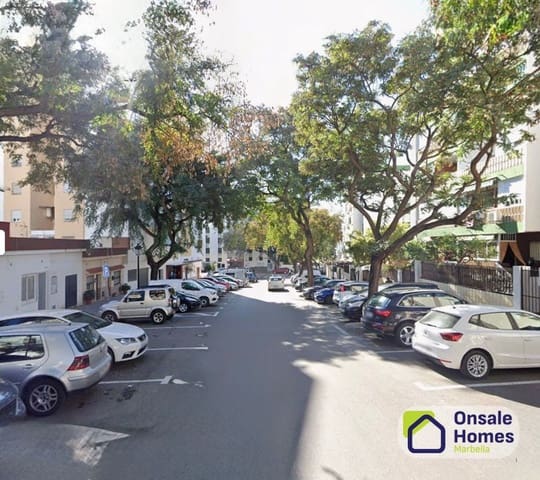 Kaupallinen myytävänä paikassa Los Jardines de Marbella - La Ermita, Marbella - 140 000 € (Ref: 9573698)