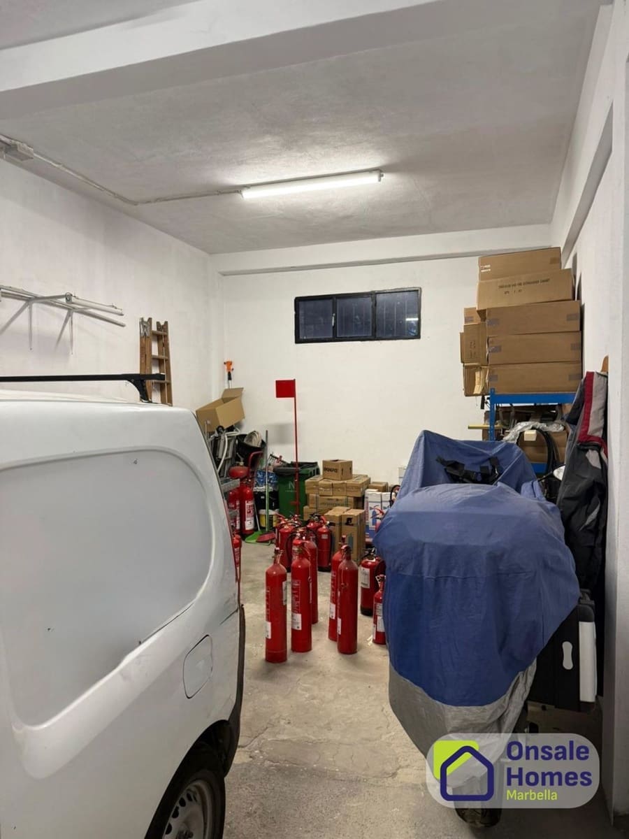 Commercial for sale in Marbella - € 140,000 (Ref: 9573698)