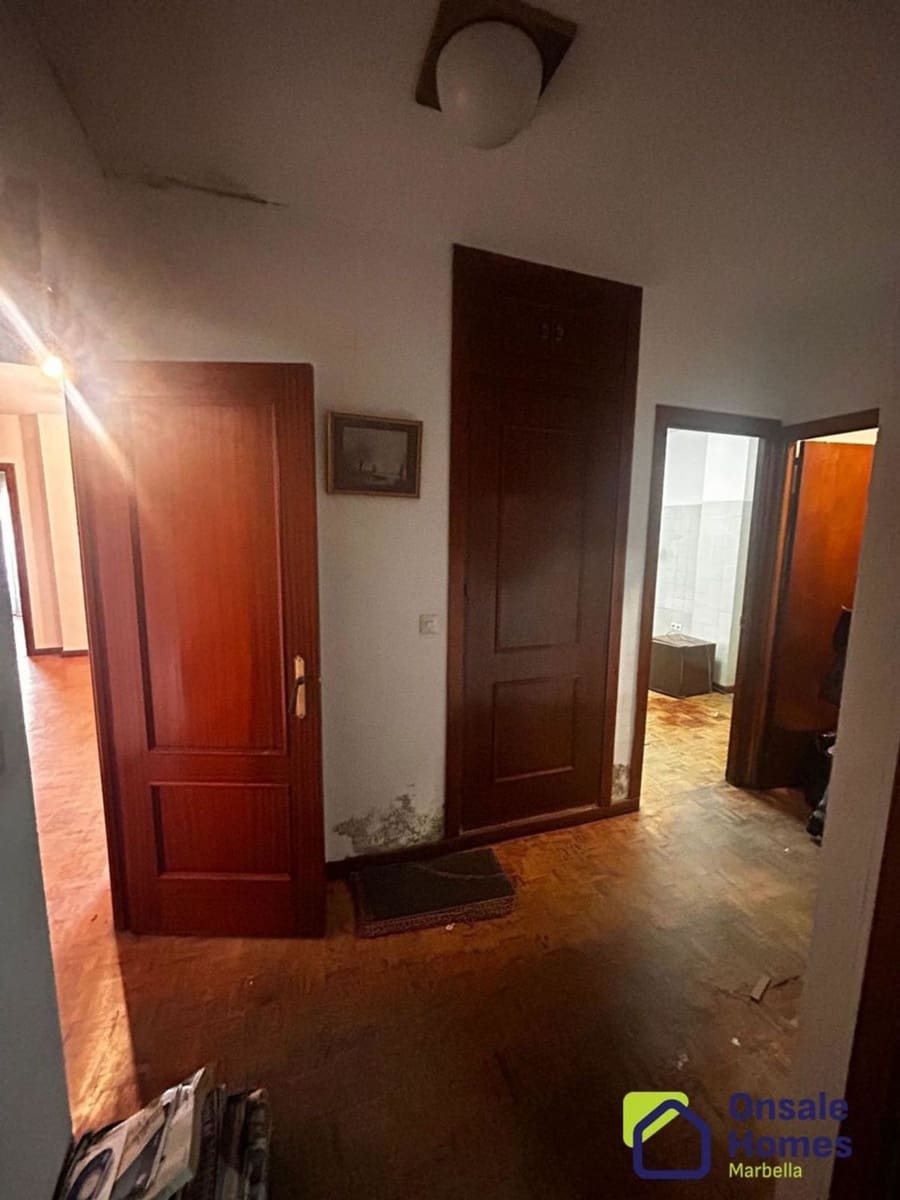 4 slaapkamer Appartement te koop in Marbella met garage - € 530.000 (Ref: 9600836)