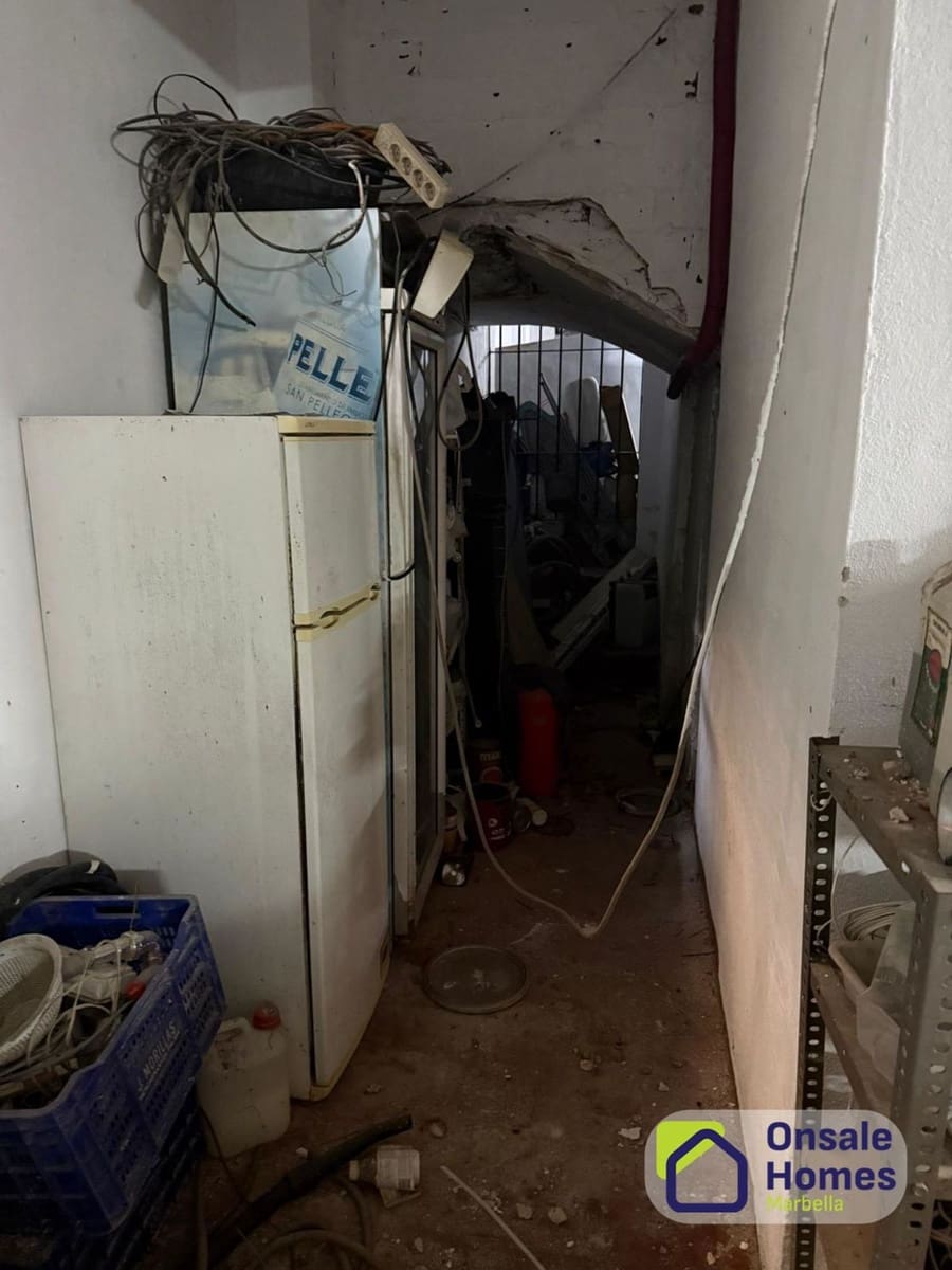 Kommersiell til salgs i Marbella - € 150 000 (Ref: 9600837)