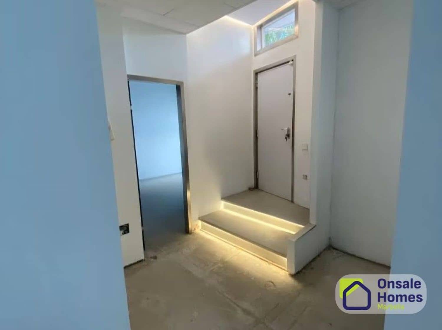 Commercial for sale in Marbella - € 270,000 (Ref: 9604481)