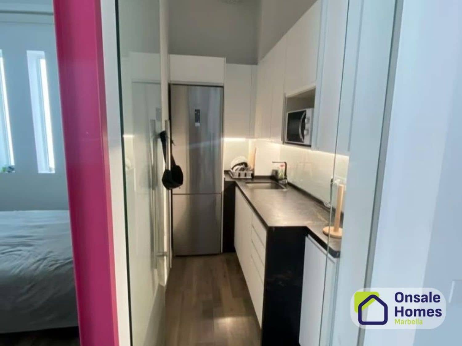 Commercial for sale in Marbella - € 270,000 (Ref: 9604481)