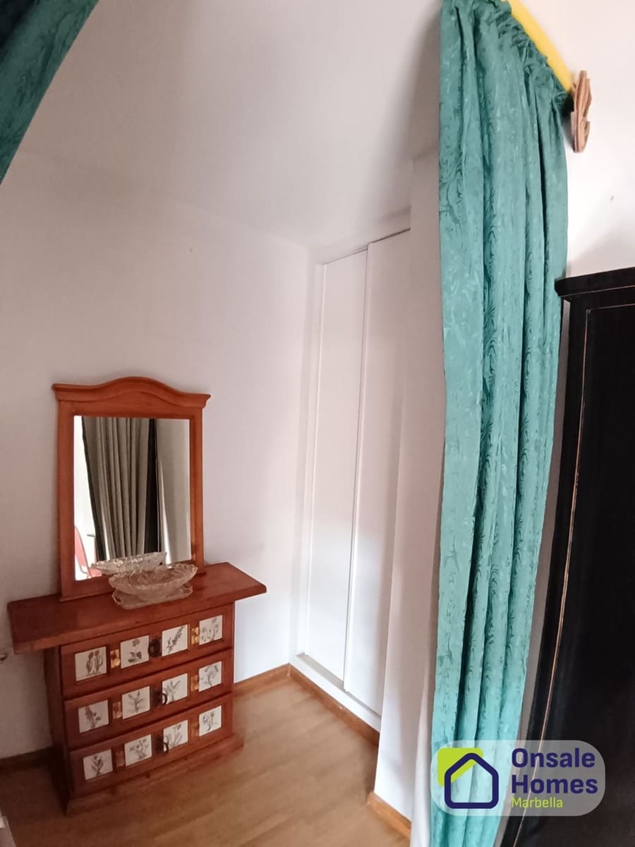 2 sovrum Lägenhet till salu i Marbella med garage - 350 000 € (Ref: 9607062)