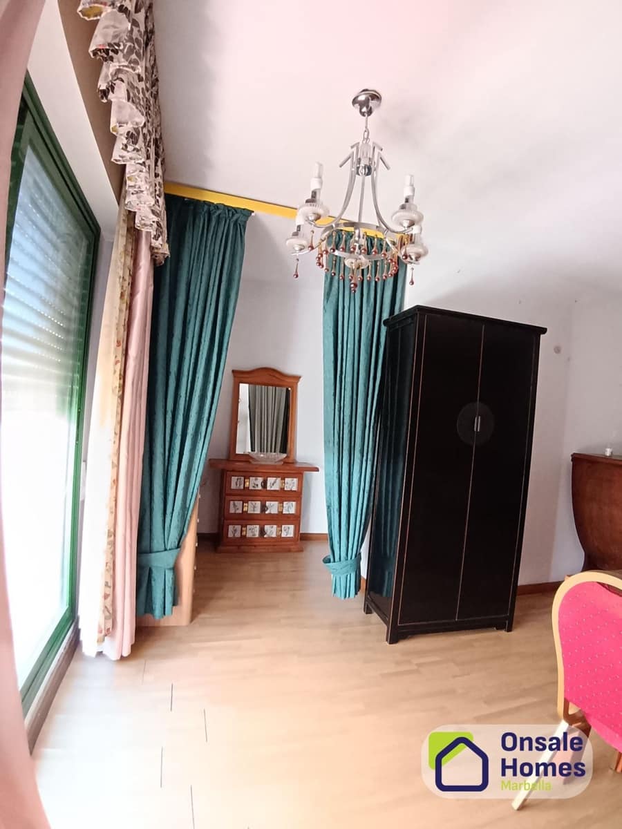 2 sovrum Lägenhet till salu i Marbella med garage - 350 000 € (Ref: 9607062)