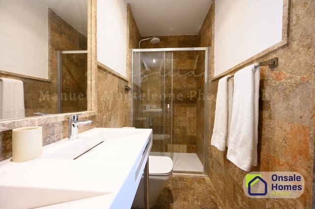 3 sovrum Lägenhet till salu i Puerto Banus, Marbella med garage - 790 000 € (Ref: 9614656)