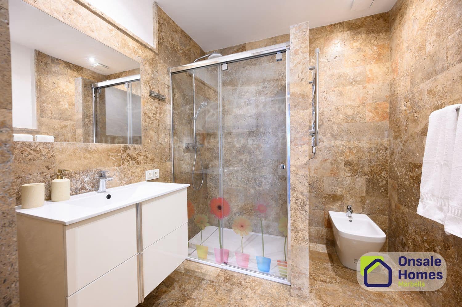 3 sovrum Lägenhet till salu i Puerto Banus med garage - 790 000 € (Ref: 9614656)