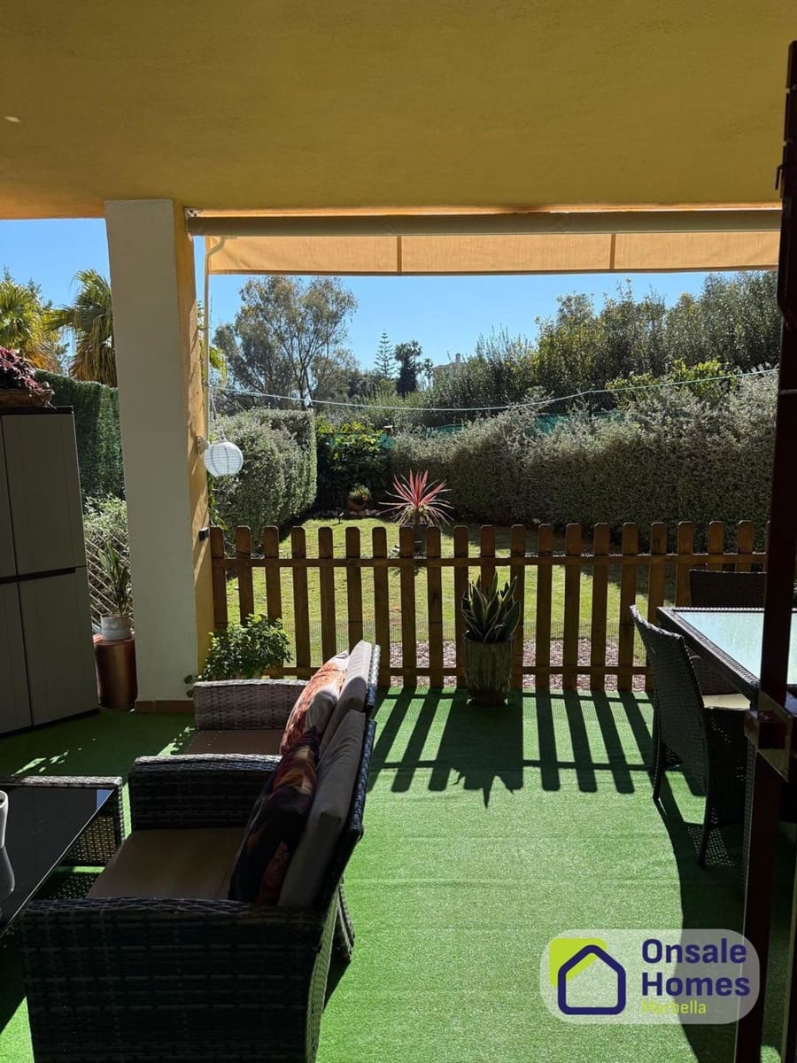 2 slaapkamer Appartement te koop in La Reserva met zwembad garage - € 360.000 (Ref: 9624220)