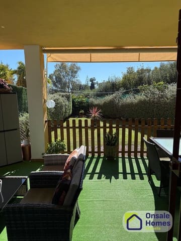 2 soveværelse Lejlighed til salg i La Reserva, Marbella med swimmingpool garage - € 360.000 (Ref: 9624220)