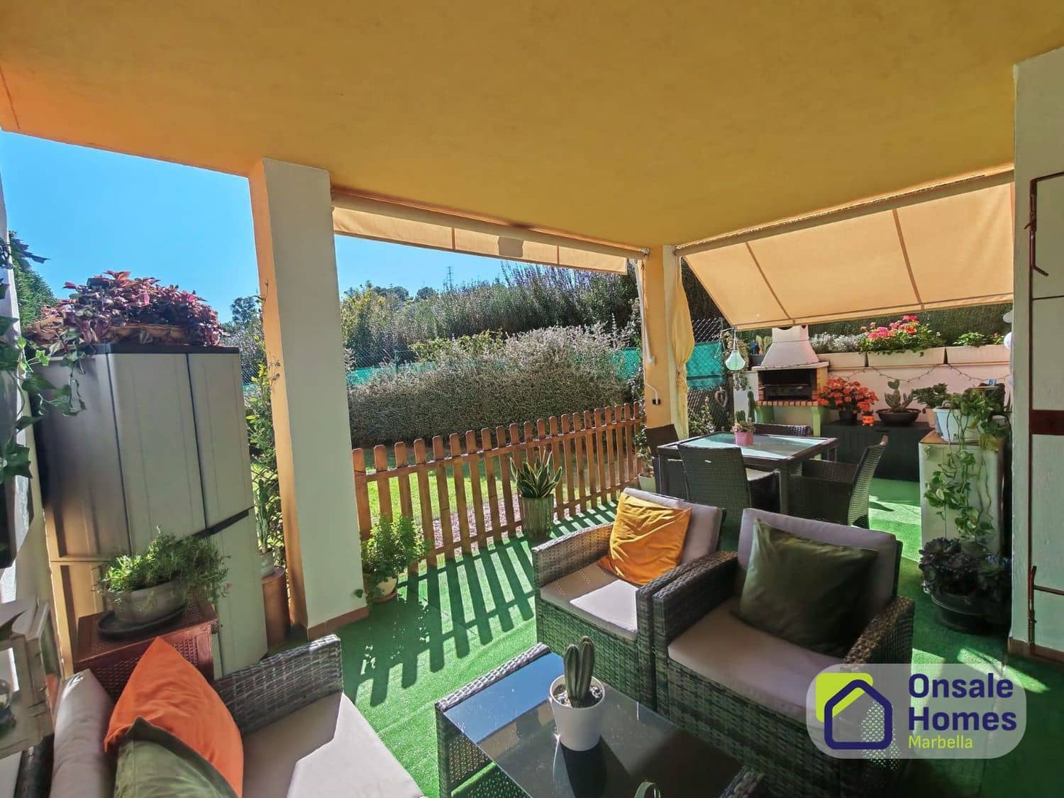 2 Zimmer Apartment zu verkaufen in La Reserva mit Pool Garage - 355.000 € (Ref: 9624220)