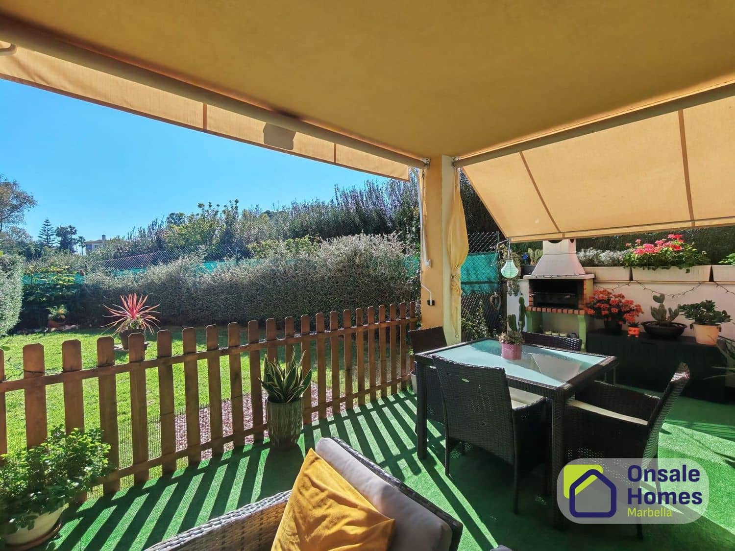 2 Zimmer Apartment zu verkaufen in La Reserva mit Pool Garage - 355.000 € (Ref: 9624220)