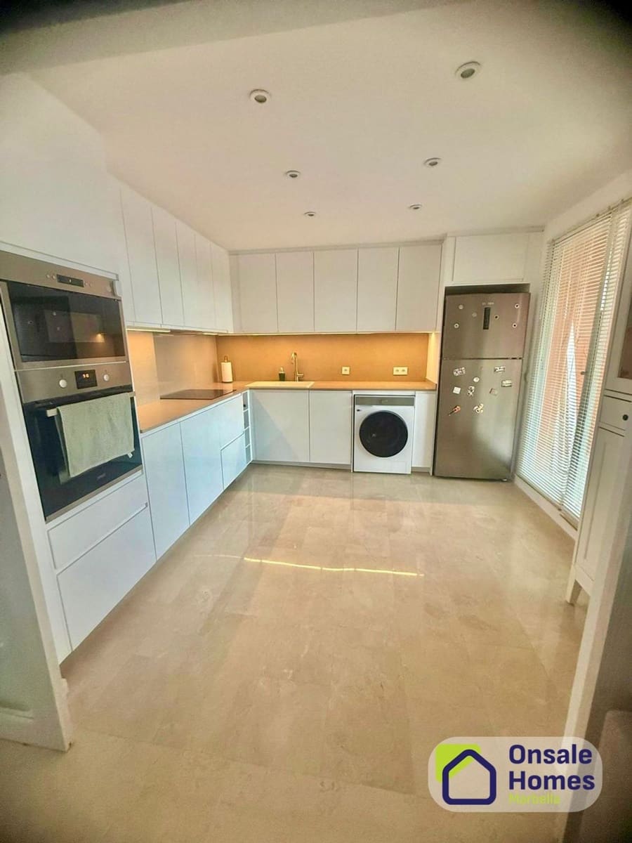 2 bedroom Apartment for sale in Marbella with pool garage - € 710,000 (Ref: 9626991)