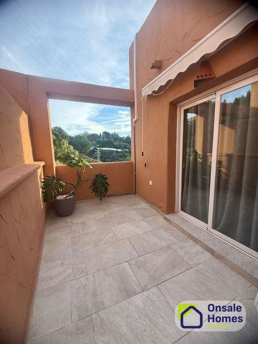 2 bedroom Apartment for sale in Marbella with pool garage - € 710,000 (Ref: 9626991)