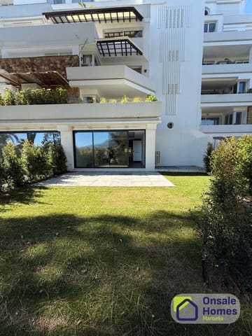 1 bedroom Apartment for sale in Las Brisas, Marbella with garage - € 392,000 (Ref: 9629573)