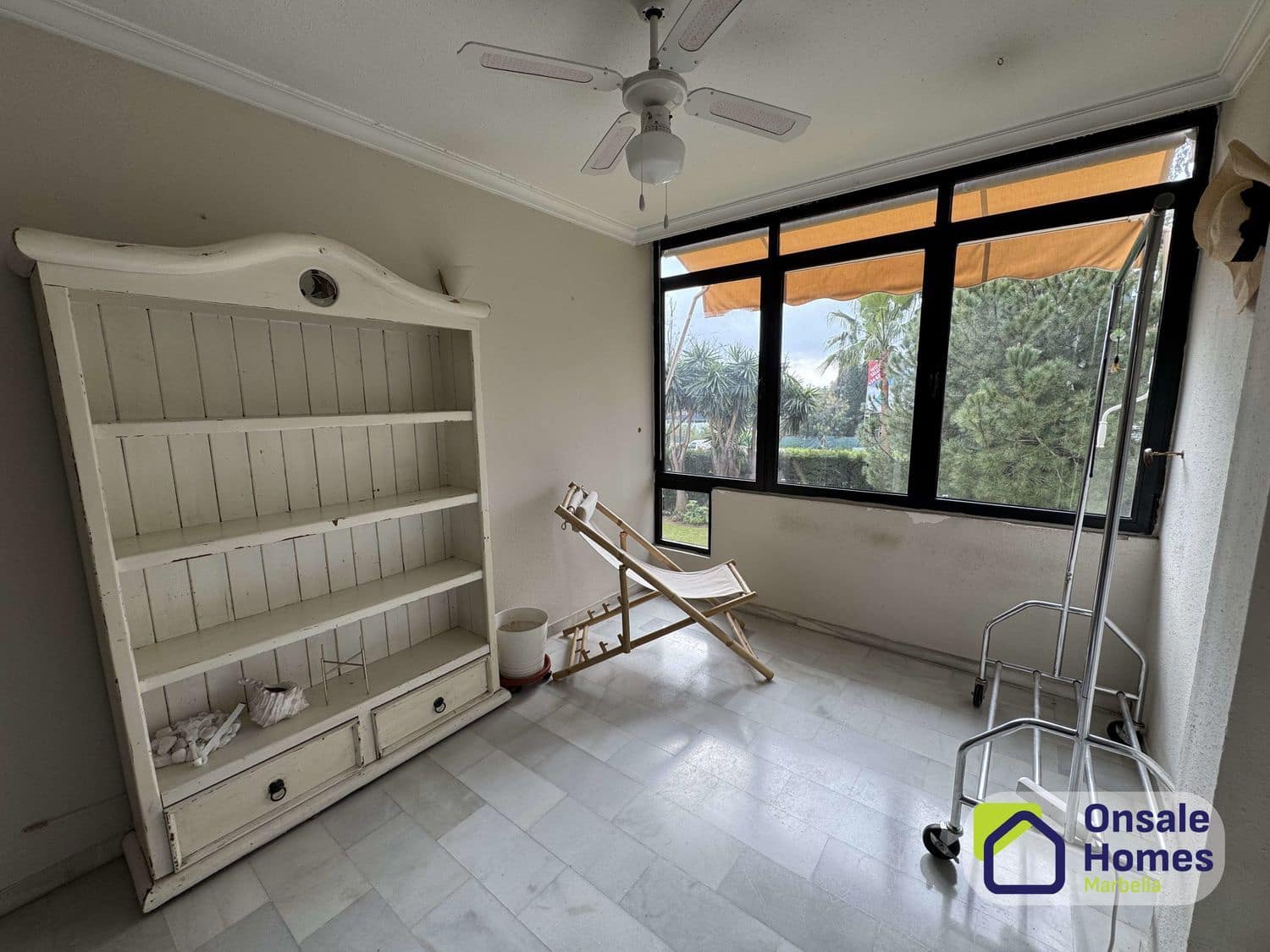 3 bedroom Apartment for sale in Nueva Andalucia with pool garage - € 465,000 (Ref: 9632866)