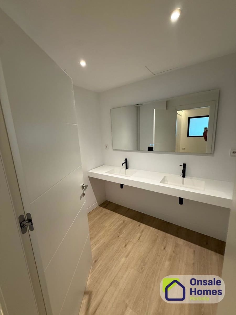 1 quarto Apartamento para venda em Nueva Andalucia com garagem - 357 000 € (Ref: 9632867)