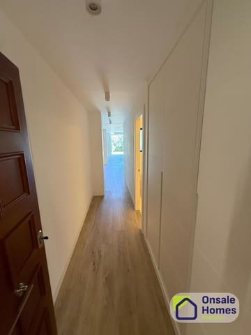 1 quarto Apartamento para venda em Las Brisas, Marbella com garagem - 357 000 € (Ref: 9632867)