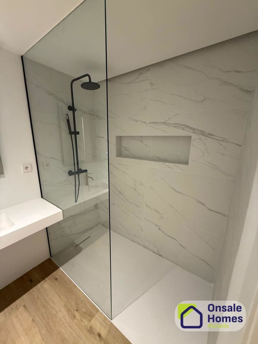 1 quarto Apartamento para venda em Nueva Andalucia com garagem - 357 000 € (Ref: 9632867)