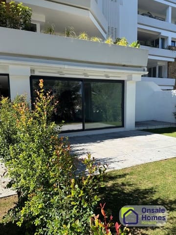 1 quarto Apartamento para venda em Las Brisas, Marbella com garagem - 357 000 € (Ref: 9632867)